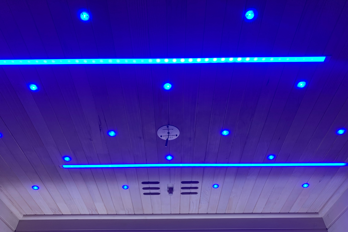 Bergen 2-Person Full-Spectrum Infrared Sauna with Red Light Panel