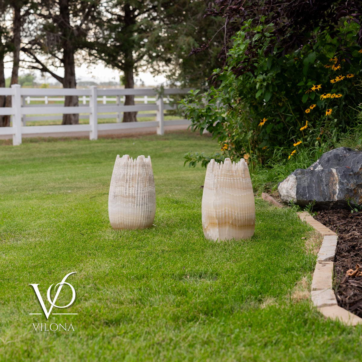 White Ice Onyx Crown Lamps - Sculptural Natural Stone Pair