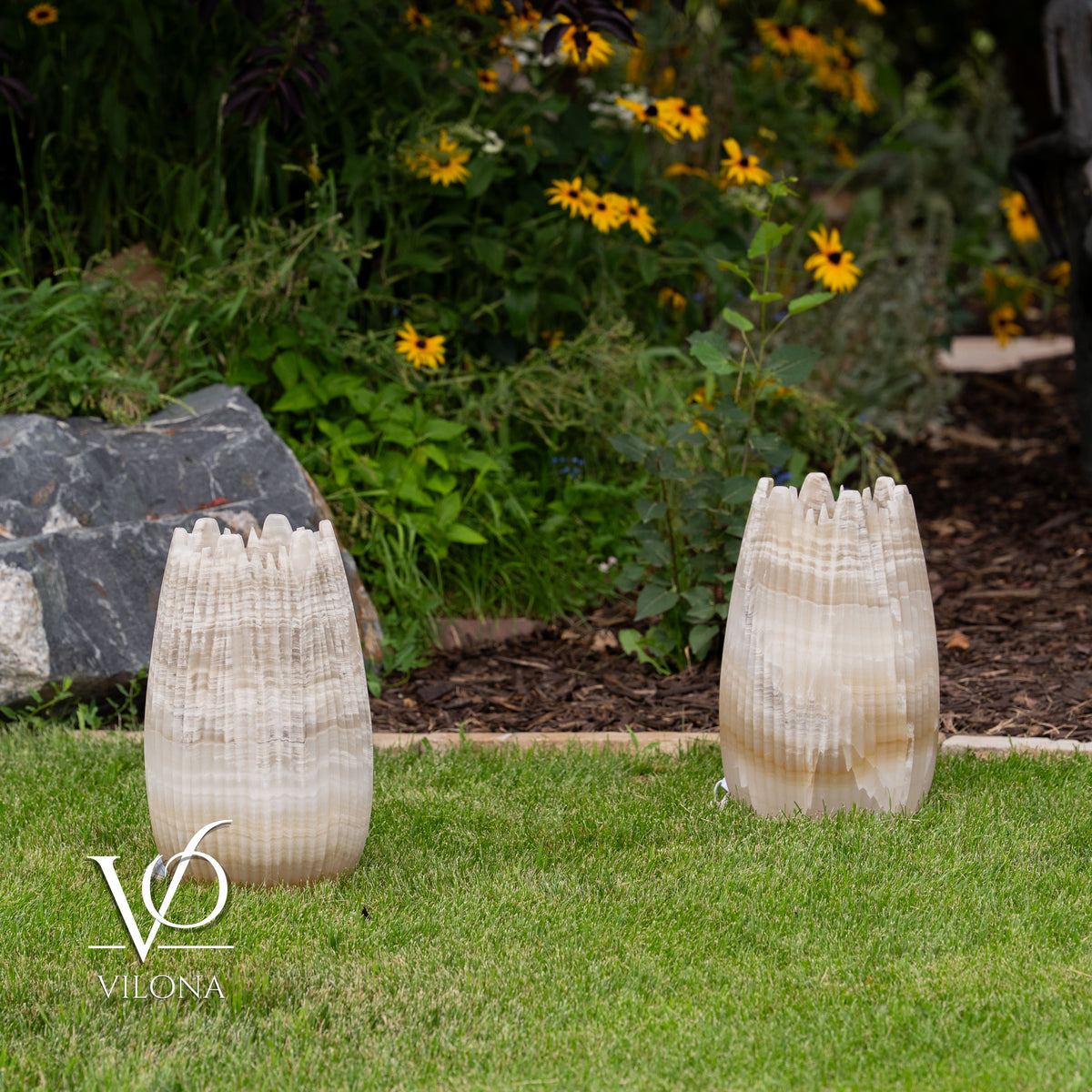 White Ice Onyx Crown Lamps - Sculptural Natural Stone Pair
