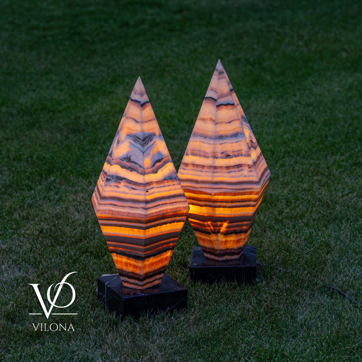 Sahara Onyx Bi-Pyramid Sculptural Lamp Pair – Natural Stone Lighting