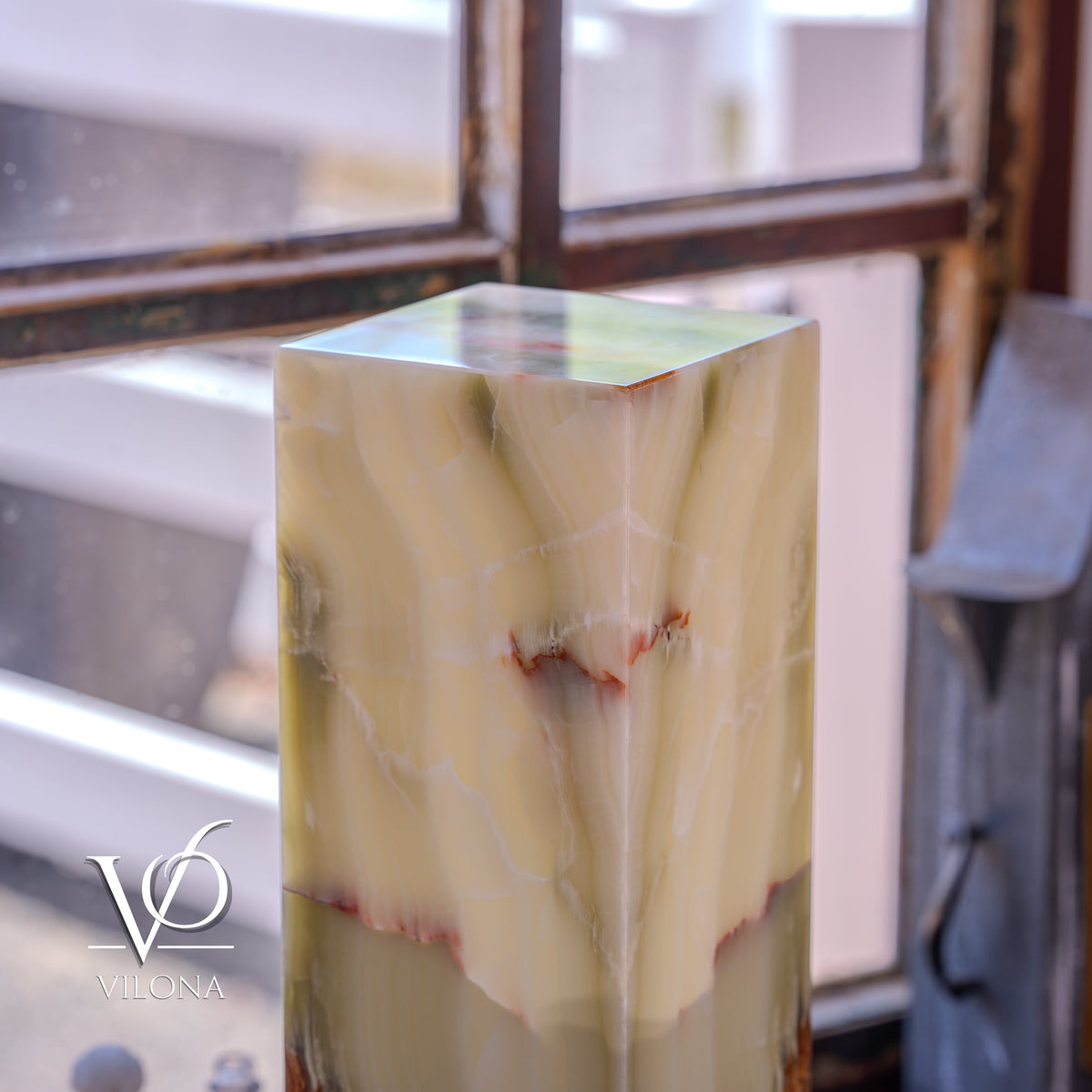 Bamboo Onyx Table Lamp – Dark Edition #1 – 19.75" Tall × 6" Wide