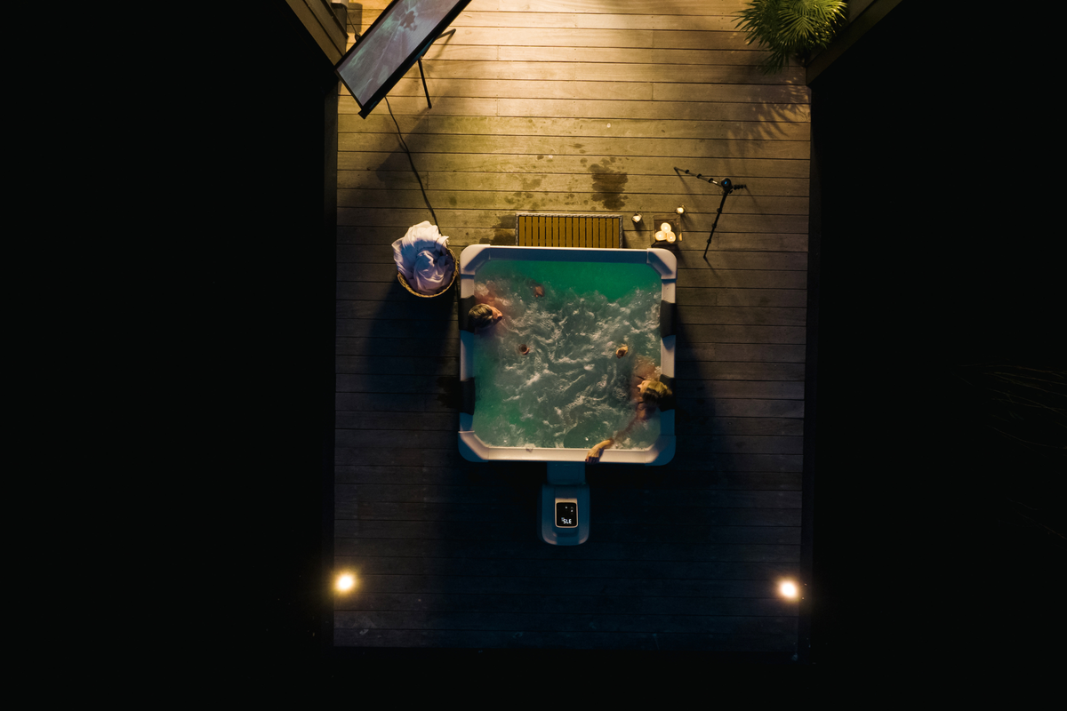 Oslo 6-Person Rigid Hot Tub with Hydro Jets and LED Lighting