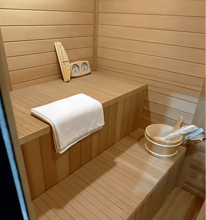 4-Person Hemlock Wood Sauna with 9kW Heater & Accessories
